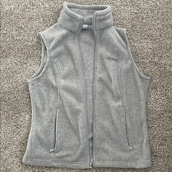 Columbia Jackets & Blazers - Columbia Light Gray Fleece Vest
